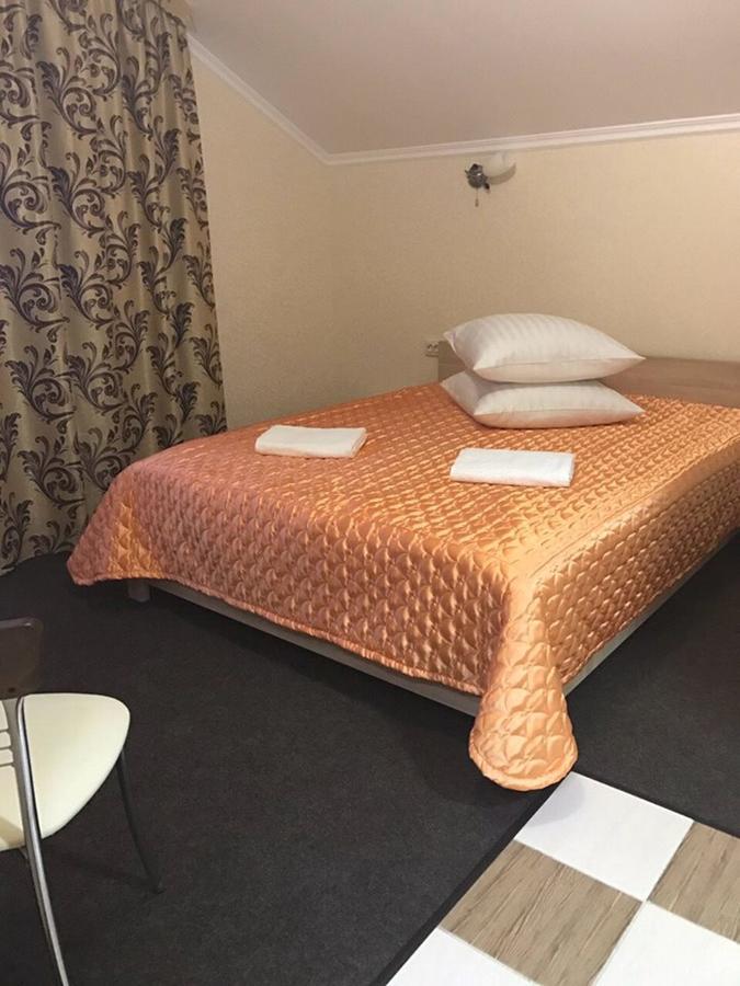 Veles Hotel Brovary Ngoại thất bức ảnh