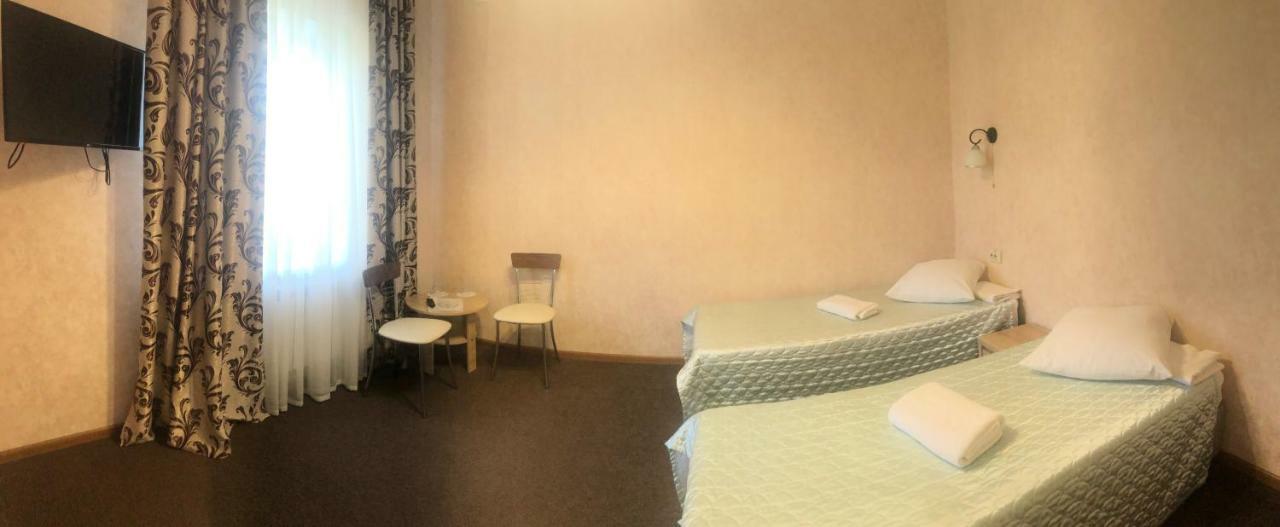Veles Hotel Brovary Ngoại thất bức ảnh